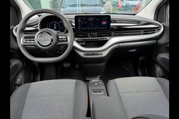 Fiat 500 Icon 42 kWh - Automaat - Navi - Panoramadak- Winterpakket- Org.NL