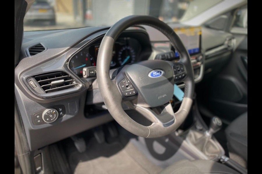 Ford Puma 1.0 EcoBoost Hybrid Titanium X - Navigatie I Airco I LED / PDC I Sport velgen I Dealer onderhouden