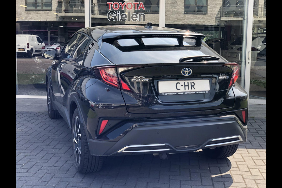 Toyota C-HR 2.0 Hybrid Style | Dodehoekherkenning, Parkeersensoren, Stoel + Stuurverwarming, 18 inch, Keyless