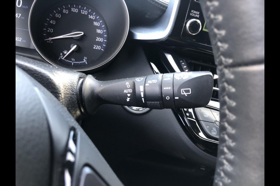 Toyota C-HR 2.0 Hybrid Style | Dodehoekherkenning, Parkeersensoren, Stoel + Stuurverwarming, 18 inch, Keyless