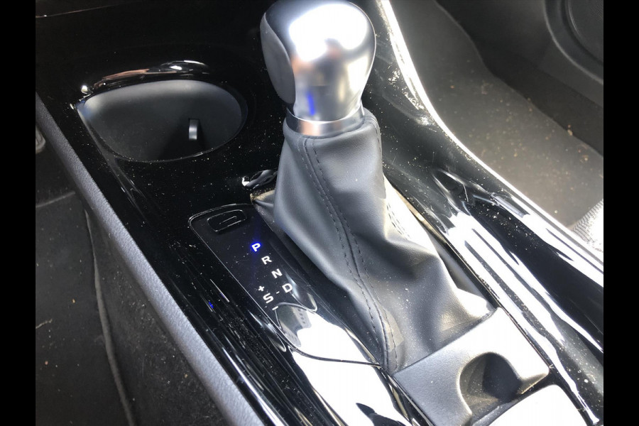 Toyota C-HR 2.0 Hybrid Style | Dodehoekherkenning, Parkeersensoren, Stoel + Stuurverwarming, 18 inch, Keyless