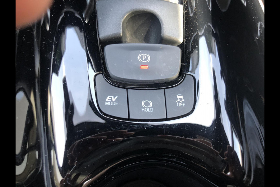 Toyota C-HR 2.0 Hybrid Style | Dodehoekherkenning, Parkeersensoren, Stoel + Stuurverwarming, 18 inch, Keyless