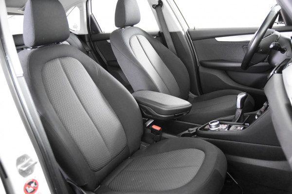 BMW 2 Serie Active Tourer 220i Centennial Executive XDrive *Navigatie*4x4*