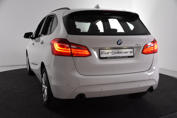 BMW 2 Serie Active Tourer 220i Centennial Executive XDrive *Navigatie*4x4*