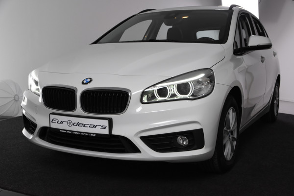BMW 2 Serie Active Tourer 220i Centennial Executive XDrive *Navigatie*4x4*