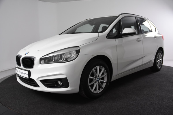 BMW 2 Serie Active Tourer 220i Centennial Executive XDrive *Navigatie*4x4*