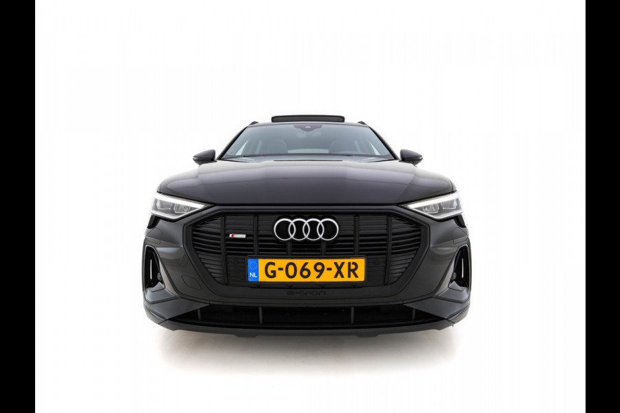 Audi e-tron 50 quattro Launch edition Black 71 kWh (INCL-BTW) *PANO | 1/2LEATHER | DIGI-COCKPIT | FULL-LED | MEMORY-PACK | ADAPTIVE-CRUISE | SPORT-SEATS | NAVI-FULLMAP | HEATED-SEATS | KEYLESS | SHIFT-PADDLES*
