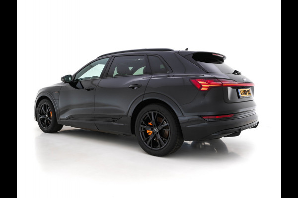 Audi e-tron 50 quattro Launch edition Black 71 kWh (INCL-BTW) *PANO | 1/2LEATHER | DIGI-COCKPIT | FULL-LED | MEMORY-PACK | ADAPTIVE-CRUISE | SPORT-SEATS | NAVI-FULLMAP | HEATED-SEATS | KEYLESS | SHIFT-PADDLES*