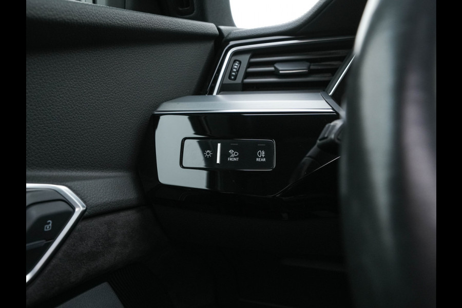 Audi e-tron 50 quattro Launch edition Black 71 kWh (INCL-BTW) *PANO | 1/2LEATHER | DIGI-COCKPIT | FULL-LED | MEMORY-PACK | ADAPTIVE-CRUISE | SPORT-SEATS | NAVI-FULLMAP | HEATED-SEATS | KEYLESS | SHIFT-PADDLES*