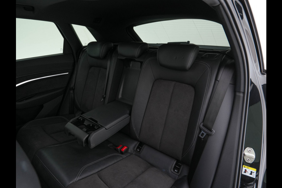 Audi e-tron 50 quattro Launch edition Black 71 kWh (INCL-BTW) *PANO | 1/2LEATHER | DIGI-COCKPIT | FULL-LED | MEMORY-PACK | ADAPTIVE-CRUISE | SPORT-SEATS | NAVI-FULLMAP | HEATED-SEATS | KEYLESS | SHIFT-PADDLES*