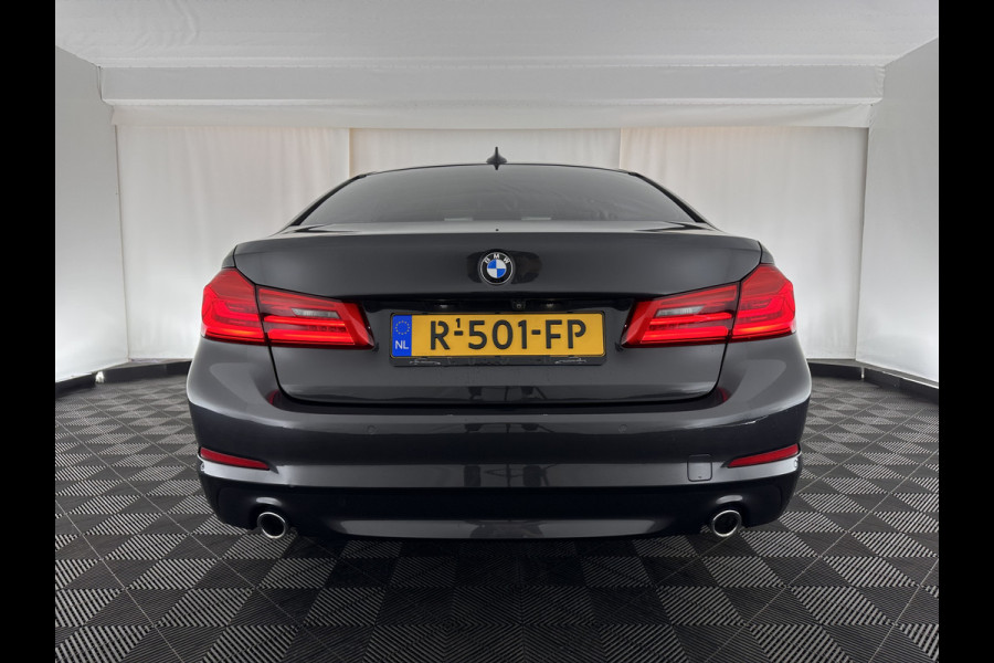 BMW 5 Serie 520d EDE Executive Aut. *FULL-LED | NAVI-FULLMAP | MEMORY-PACK | AMBIENT-LIGHT | DIGI-COCKPIT | CAMERA | ECC | PDC | CRUISE | 17''ALU*