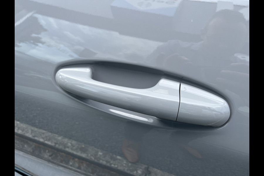 Ford Puma 1.0 EcoBoost Hybrid ST-Line X 155pk/114kW Automaat | Full Options | Panoramadak | Driver Assistance Pack | Keyless | Winter Pack | Technology Pack | etc. etc.