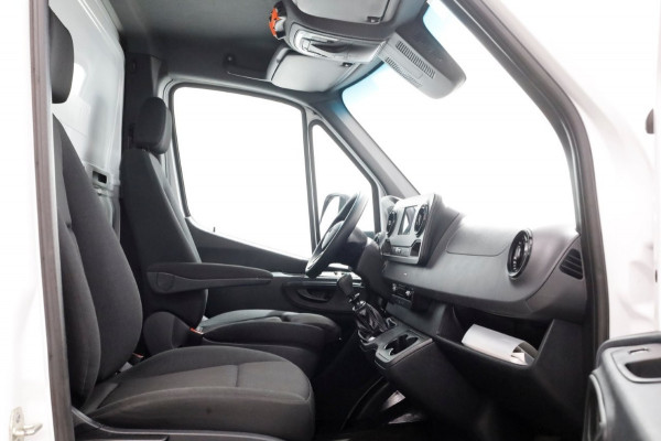 Mercedes-Benz Sprinter 314 CDI 143pk E6 Bakwagen met laadklep en zijdeur L440 1017kg laadverm. 05-2021