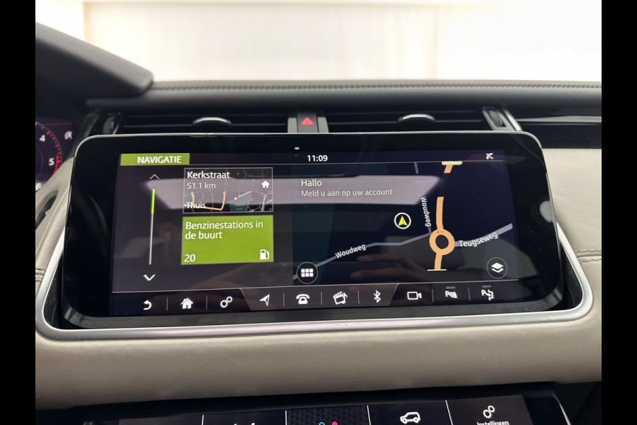 Land Rover Range Rover Velar 3.0 V6 AWD First Edition Aut. *PANO | FULL-LEATHER | HEAD-UP | FULL-LED | MERIDIAN-SOUND | NAVI-FULLMAP | DIGI-COCKPIT | CAMERA | ECC | PDC | CRUISE | KEYLESS | BLIND-SPOT | 22''ALU*