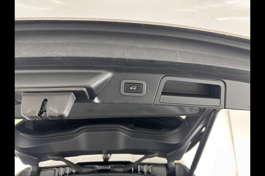 Land Rover Range Rover Velar 3.0 V6 AWD First Edition Aut. *PANO | FULL-LEATHER | HEAD-UP | FULL-LED | MERIDIAN-SOUND | NAVI-FULLMAP | DIGI-COCKPIT | CAMERA | ECC | PDC | CRUISE | KEYLESS | BLIND-SPOT | 22''ALU*