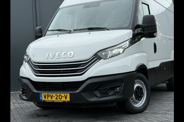 Iveco Daily 35S14 136 PK HI-MATIC AUTOMAAT / L2H3 / 1e EIG. / CRUISE / ECC / CAMERA / OPRIJPLANK / NAVI / 3-ZITS / 3500 KG AHG