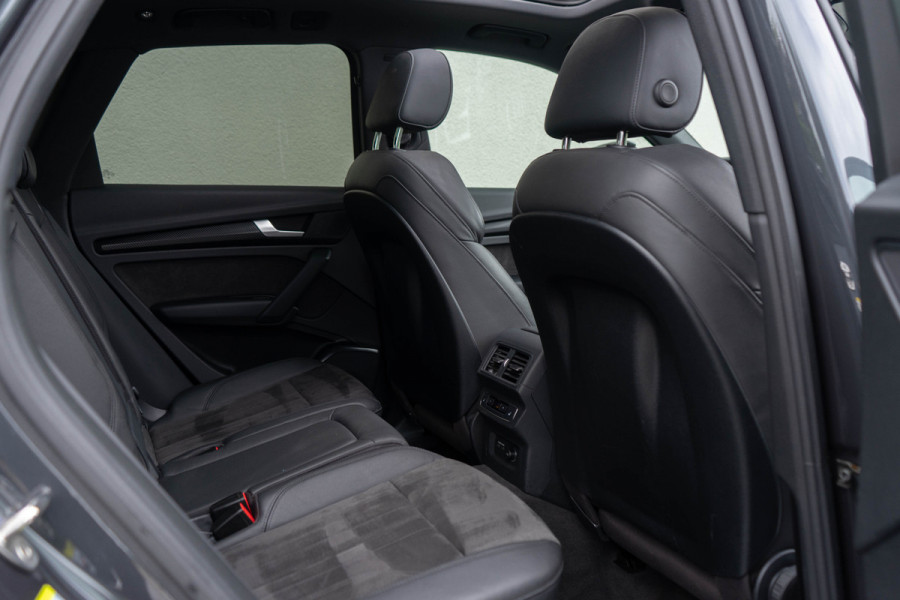 Audi Q5 TFSI e Quattro / MTM/ Virtual Cockpit/ Trekhaak/ Panoramadak/ 220W (300PK)