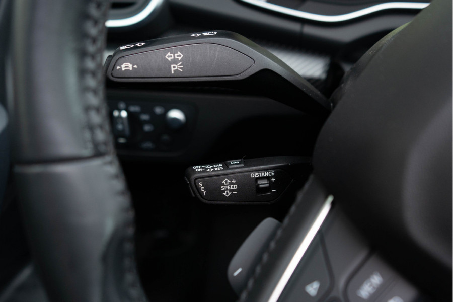 Audi Q5 TFSI e Quattro / MTM/ Virtual Cockpit/ Trekhaak/ Panoramadak/ 220W (300PK)