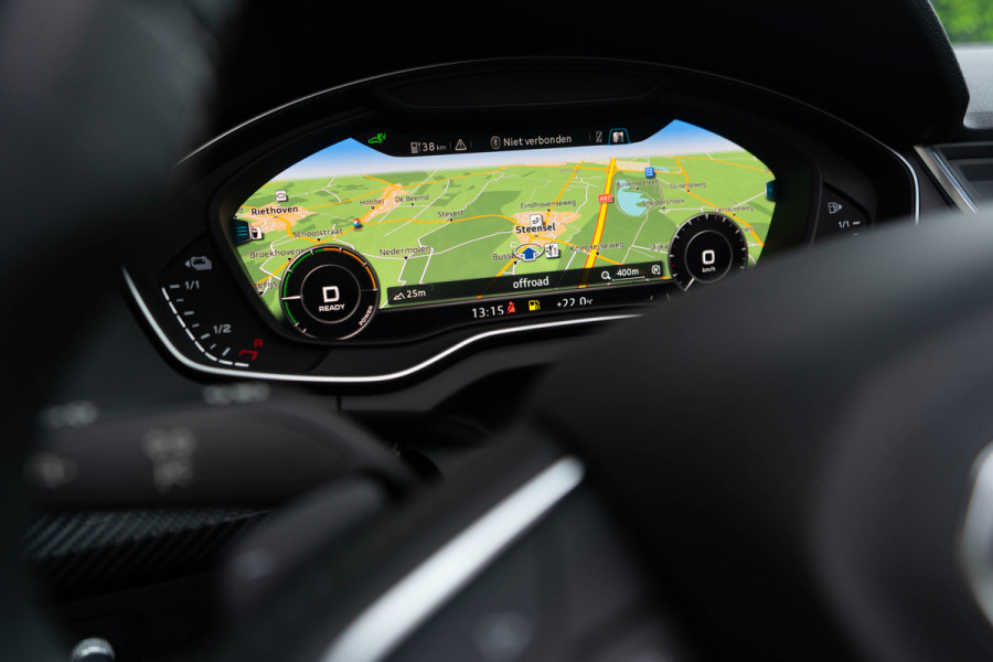 Audi Q5 TFSI e Quattro / MTM/ Virtual Cockpit/ Trekhaak/ Panoramadak/ 220W (300PK)