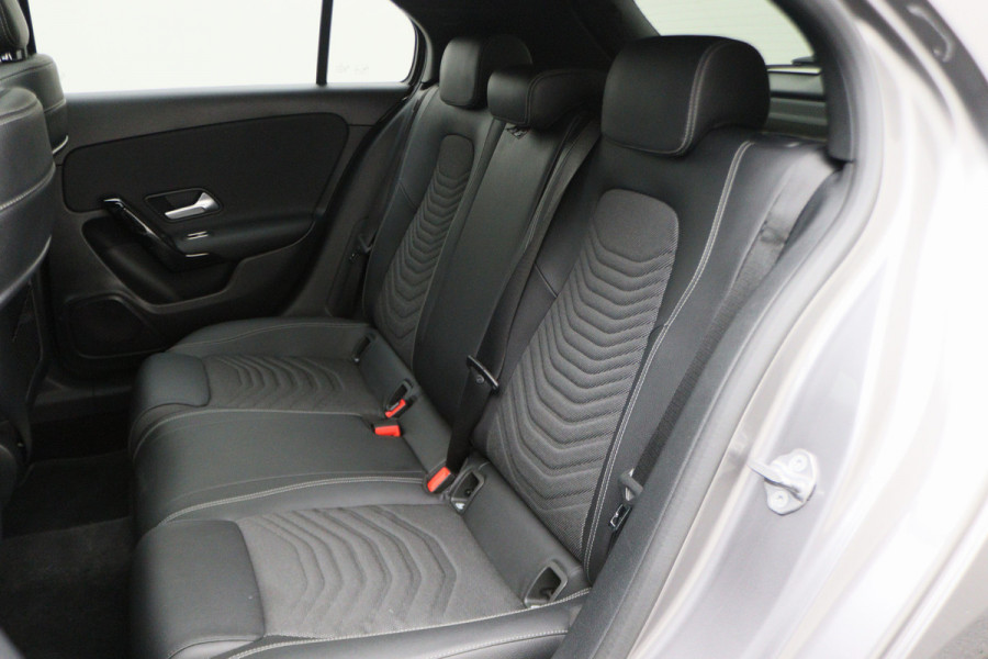 Mercedes-Benz A-Klasse 180 Premium