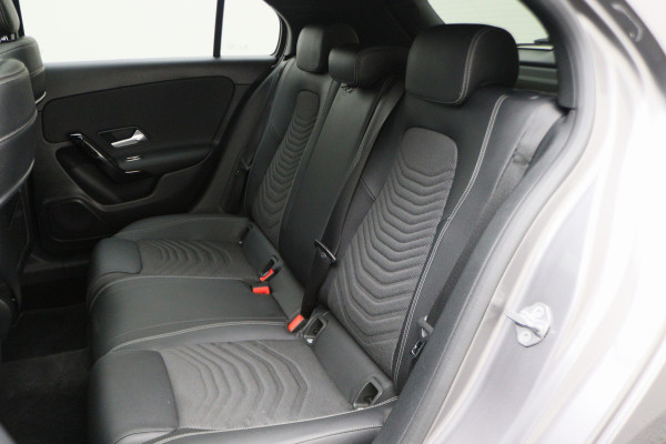 Mercedes-Benz A-Klasse 180 Premium