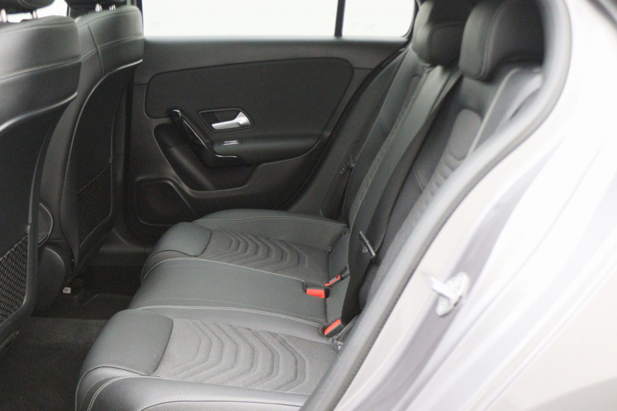 Mercedes-Benz A-Klasse 180 Premium