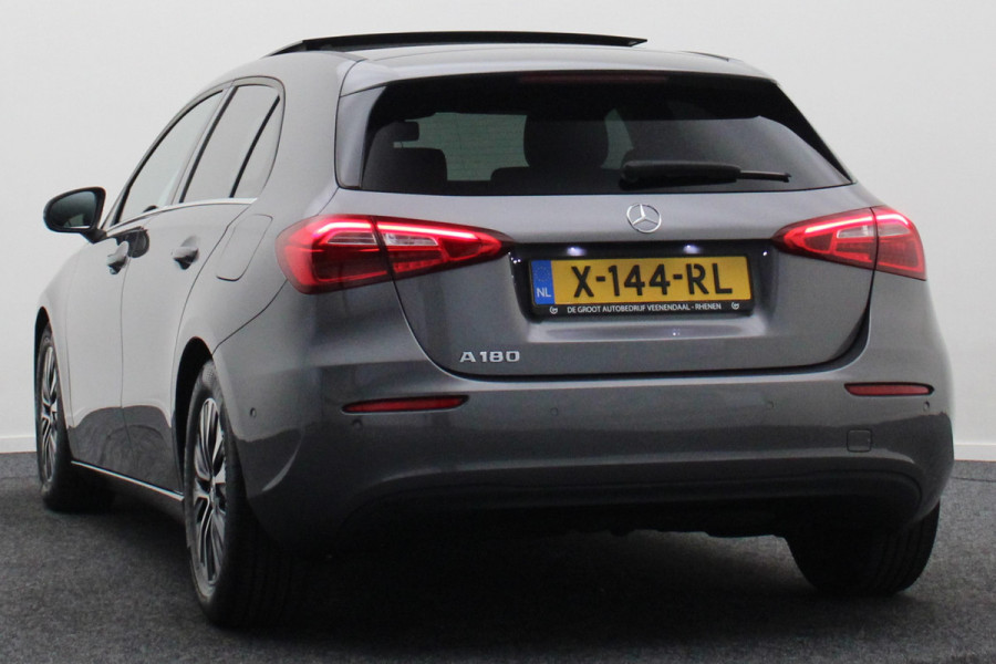 Mercedes-Benz A-Klasse 180 Premium