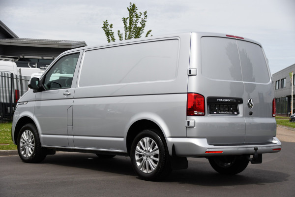 Volkswagen Transporter 2.0 TDI L1H1 30 Bulli Virtual, Adaptieve Cruise, Carplay, LED, 150PK, Multimedia, NAVI, Standkachel, Stoelverwarming,
