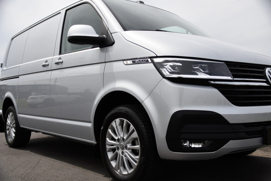 Volkswagen Transporter 2.0 TDI L1H1 30 Bulli Virtual, Adaptieve Cruise, Carplay, LED, 150PK, Multimedia, NAVI, Standkachel, Stoelverwarming,