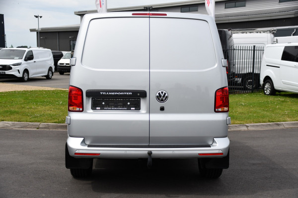 Volkswagen Transporter 2.0 TDI L1H1 30 Bulli Virtual, Adaptieve Cruise, Carplay, LED, 150PK, Multimedia, NAVI, Standkachel, Stoelverwarming,