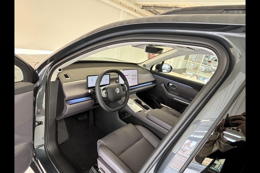Leapmotor C10 REEV Design 28.4 kWh