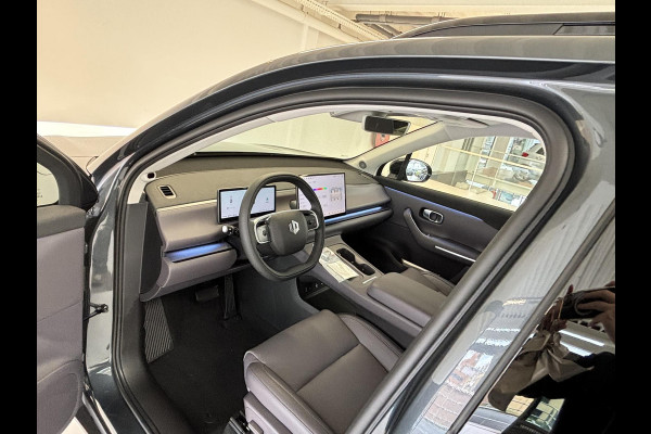 Leapmotor C10 REEV Design 28.4 kWh