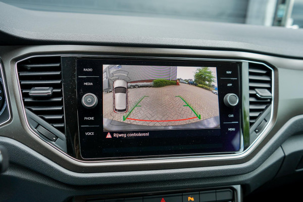 Volkswagen T-Roc 1.5 TSI Style | Carplay | Camera | Adaptive Cruise | Parkeersensoren