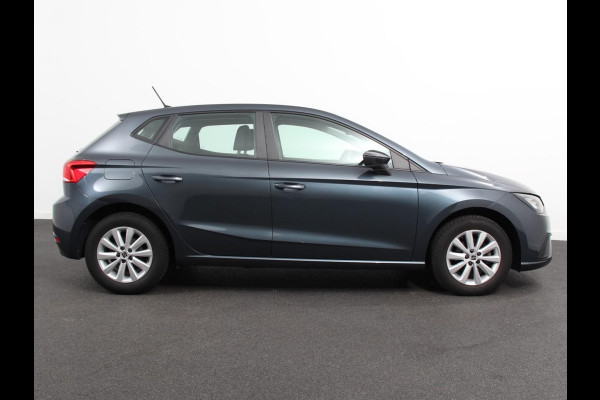 Seat Ibiza 1.0 EcoTSI Style Business Intense Climate Control Cruise control LED Stoelverwarming Parkeersensoren Achteruitrij camera Apple Carplay/ Android Auto