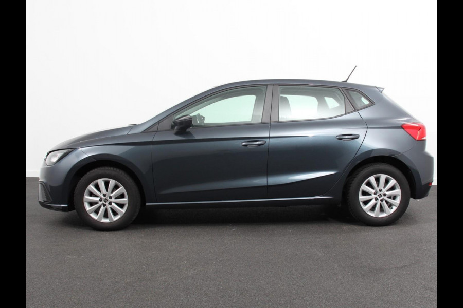 Seat Ibiza 1.0 EcoTSI Style Business Intense Climate Control Cruise control LED Stoelverwarming Parkeersensoren Achteruitrij camera Apple Carplay/ Android Auto