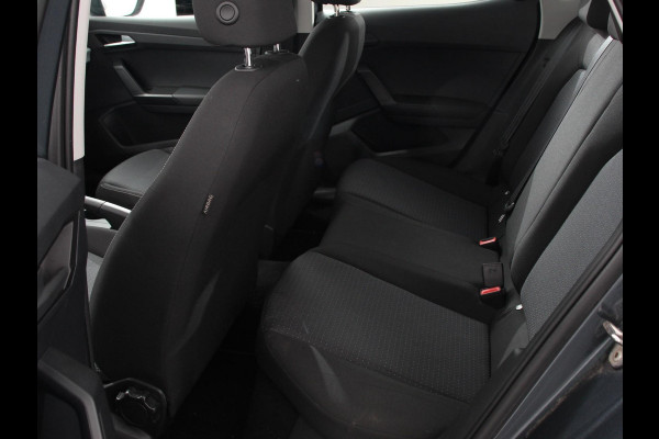 Seat Ibiza 1.0 EcoTSI Style Business Intense Climate Control Cruise control LED Stoelverwarming Parkeersensoren Achteruitrij camera Apple Carplay/ Android Auto