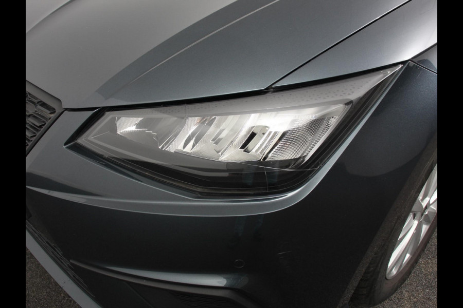 Seat Ibiza 1.0 EcoTSI Style Business Intense Climate Control Cruise control LED Stoelverwarming Parkeersensoren Achteruitrij camera Apple Carplay/ Android Auto