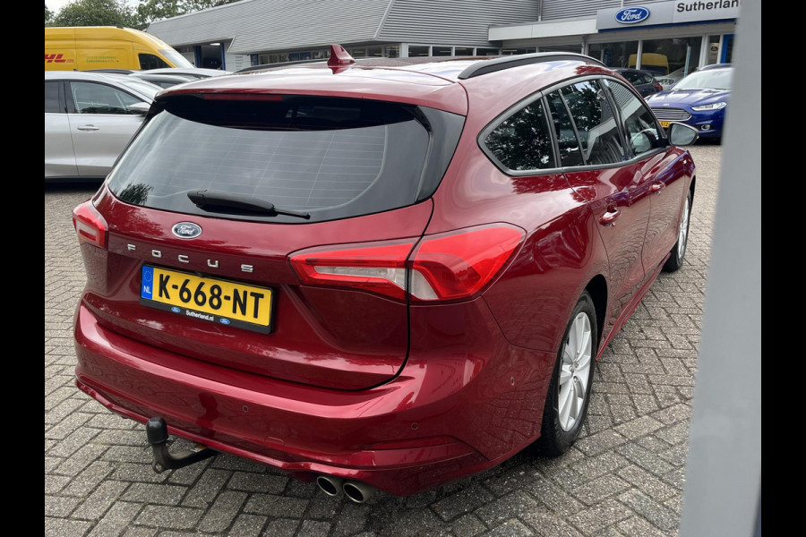 Ford FOCUS Wagon 1.0 EcoBoost ST Line Business 125pk | Wegklapbare Trekhaak | Winter Pack | Achteruitrijcamera