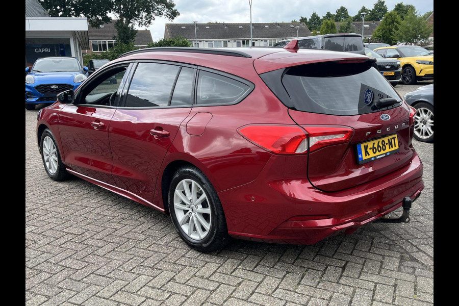 Ford FOCUS Wagon 1.0 EcoBoost ST Line Business 125pk | Wegklapbare Trekhaak | Winter Pack | Achteruitrijcamera
