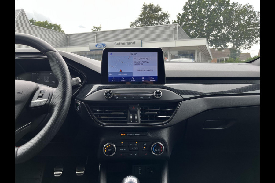 Ford FOCUS Wagon 1.0 EcoBoost ST Line Business 125pk | Wegklapbare Trekhaak | Winter Pack | Achteruitrijcamera