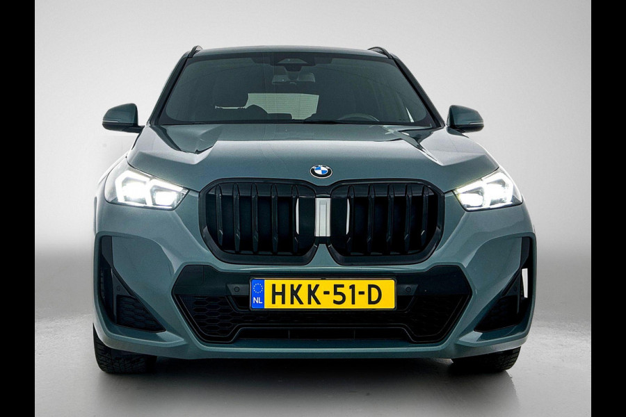 BMW X1 sDrive18i M-SPORT CAMERA CARPLAY EL-ACHTERKLEP