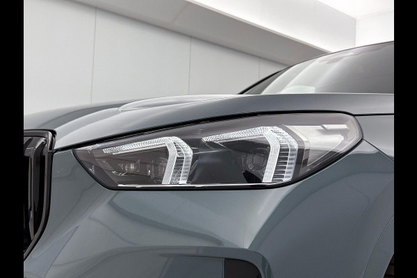 BMW X1 sDrive18i M-SPORT CAMERA CARPLAY EL-ACHTERKLEP