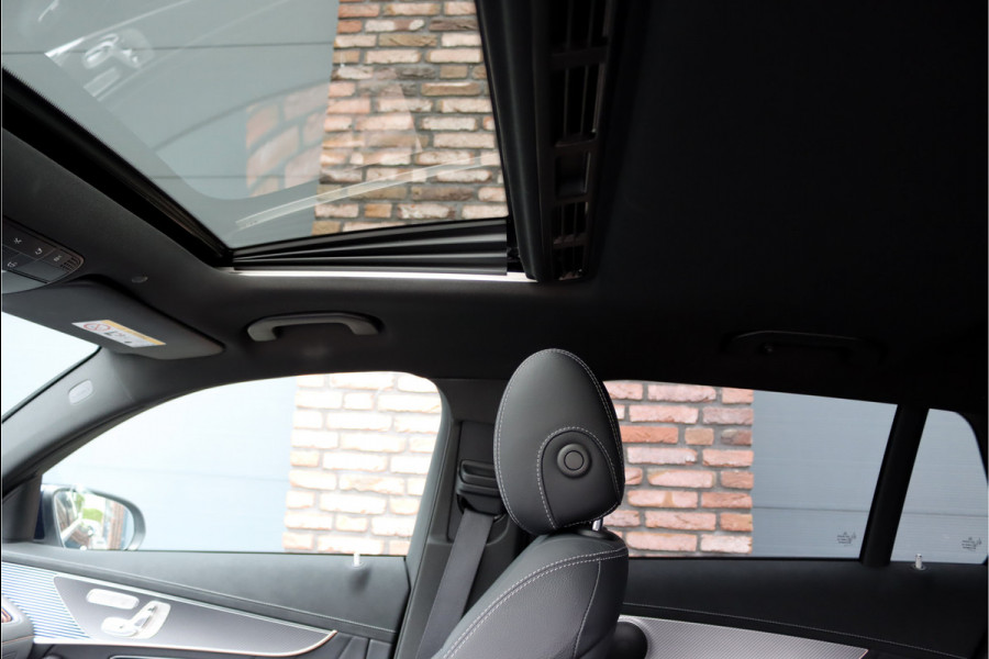 Mercedes-Benz EQC 400 4-MATIC AMG Line 80 kWh | ex BTW €39.000,- | Schuifdak | Distronic+ | Memory | Verwarmd Stuurwiel | Surround Camera | Leder | Keyless Go | Augmented Reality | Voorklimatisering |