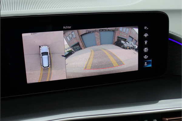 Mercedes-Benz EQC 400 4-MATIC AMG Line 80 kWh | ex BTW €39.000,- | Schuifdak | Distronic+ | Memory | Verwarmd Stuurwiel | Surround Camera | Leder | Keyless Go | Augmented Reality | Voorklimatisering |