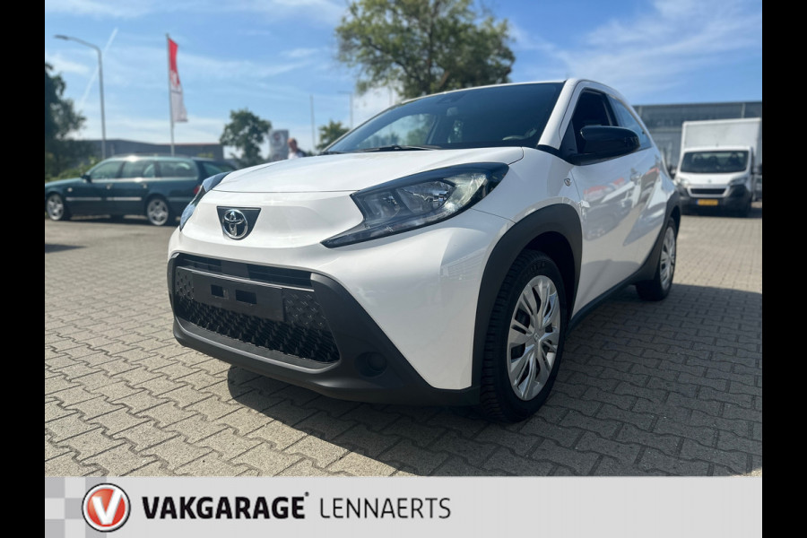 Toyota Aygo X 1.0 VVT-i MT Play CAMERA/CARPLAY (BOVAG/RIJKLAARPRIJS)
