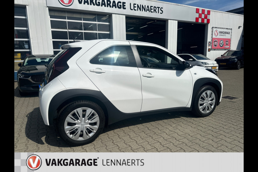 Toyota Aygo X 1.0 VVT-i MT Play CAMERA/CARPLAY (BOVAG/RIJKLAARPRIJS)