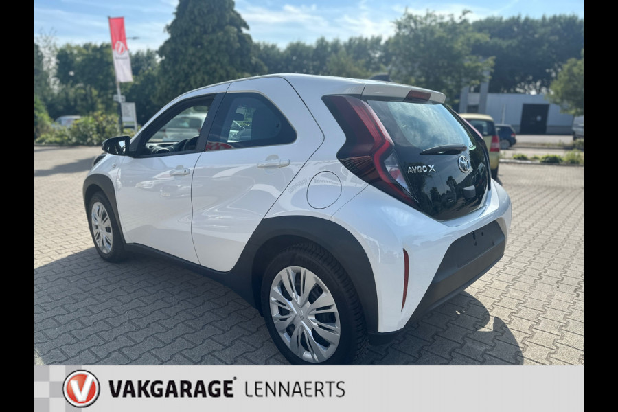 Toyota Aygo X 1.0 VVT-i MT Play CAMERA/CARPLAY (BOVAG/RIJKLAARPRIJS)