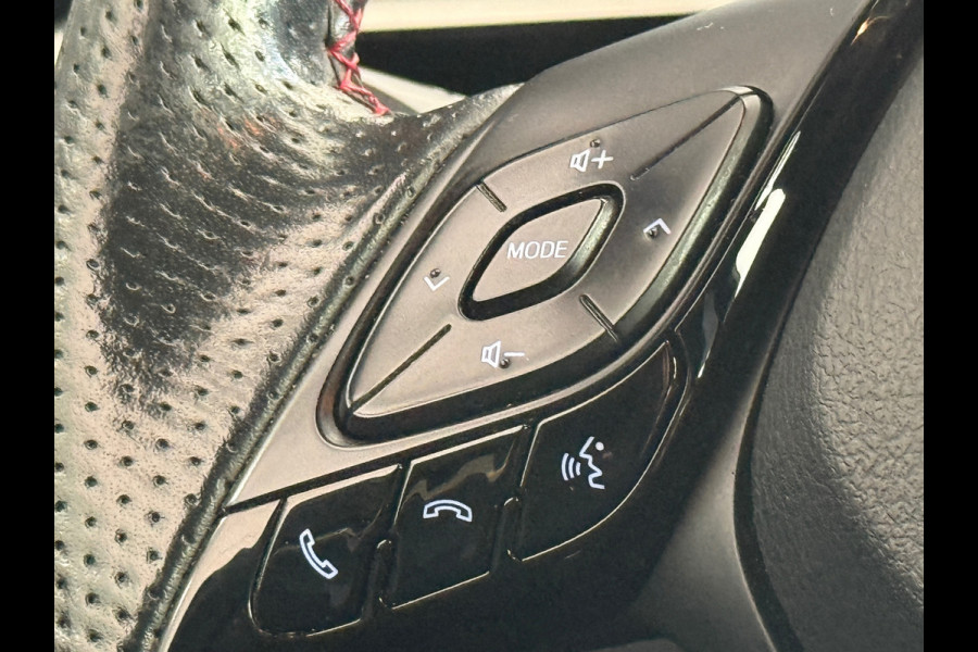 Toyota C-HR 2.0 Hybrid GR-Sport Sportstoelen|Camera|Dodehoek|Adap Cruise