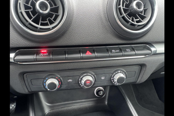 Audi A3 Sportback 30 TFSI Pro Line | Navigatie | Airco | Lichtmetalen Velgen | Cruise Control |