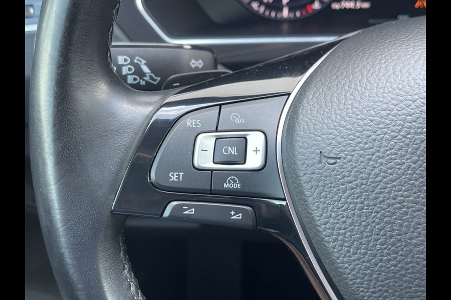 Volkswagen Tiguan 1.4 TSI ACT R-Line | Pano | Trekhaak | Leder | LED | DAB+ | CarPlay | 20 inch